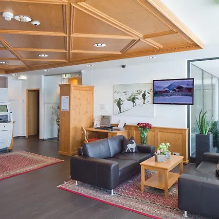 Alpinlodges 4* 퀴타이